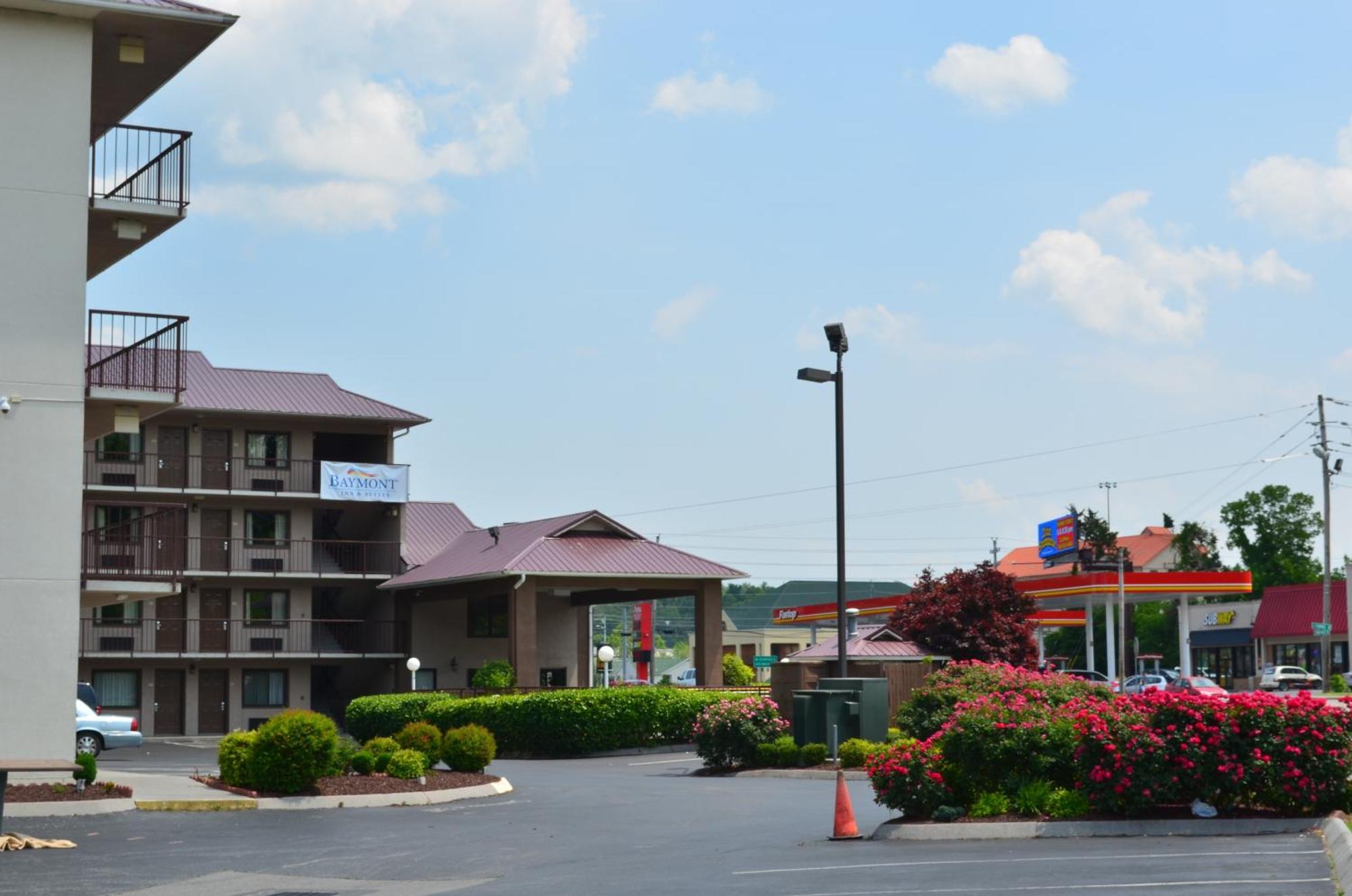 Baymont By Wyndham Pigeon Forge Near Island Drive Hotel Exterior photo